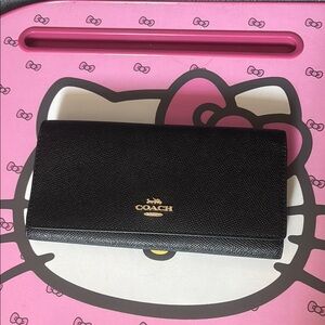 Coach Black Leather Wallet Sleek Design